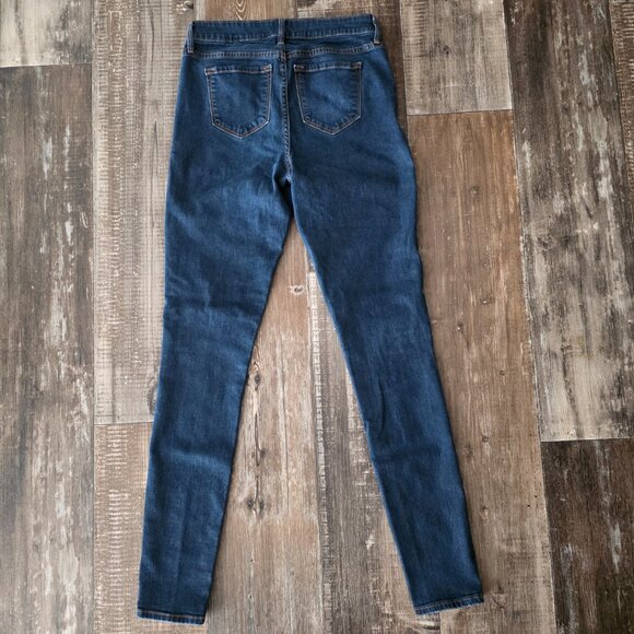 Old Navy Woman's Mid Rise Rockstar Jeans Size 8 Tall - Picture 2 of 7